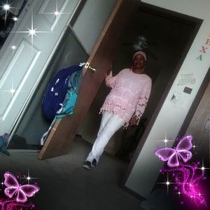 Meet your Posher, Deborah